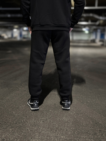 Утепленные спортивные штаны 