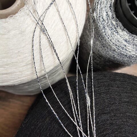 Лен (35%) с люрексом и шишибриками NODINO DI LINO 600 серый с серебром