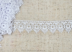 Кружево плетеное, ш. 4,5-5 см, белый