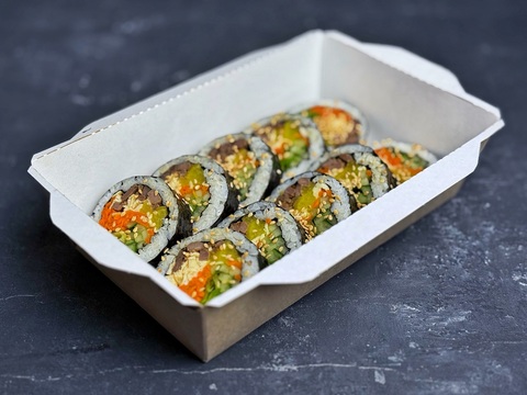 Кимпаб с говядиной и омлетом