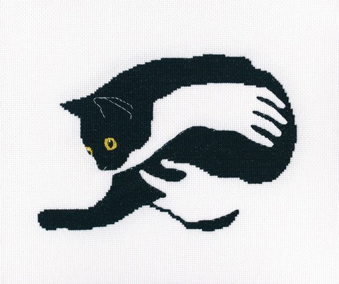 Коллекция:	Животные¶Название по-английски:	Among black cats¶Название по-русски:	Среди черных котов¶Р