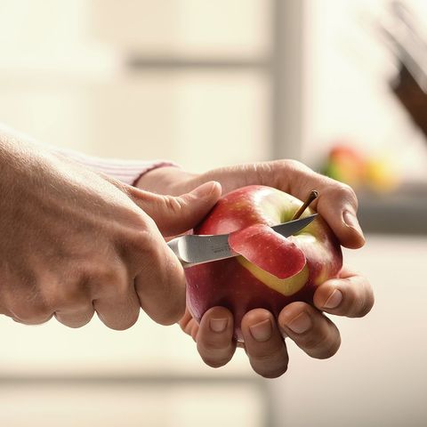 Нож кухонный для чистки 7см Wuesthof Classic