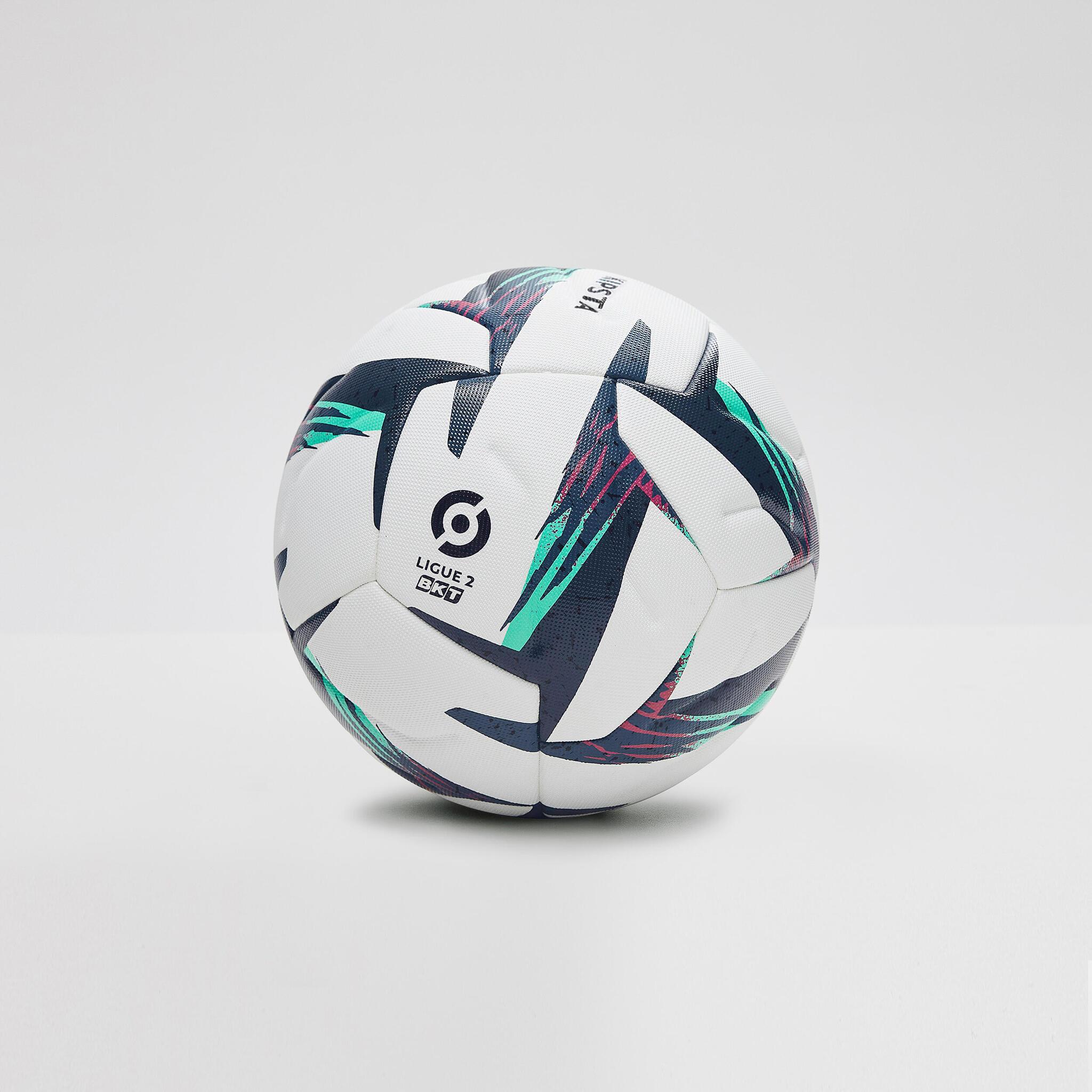 Мяч Kipsta Ligue 2 BKT Officiel Match Ball 2023 в коробке купить в Москве |  Доставка по России.