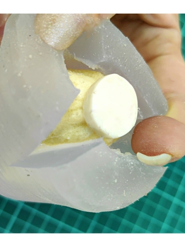 Вайнер силиконовый серединка Пиона 6х6см