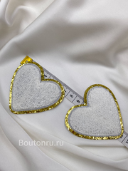 Нашивка сердце белое махровое с золотистыми пайетками