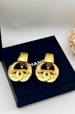 Серьги крупные CHANEL из латуни с круглыми подвесками