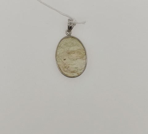 Кулон из Ливийского стекла