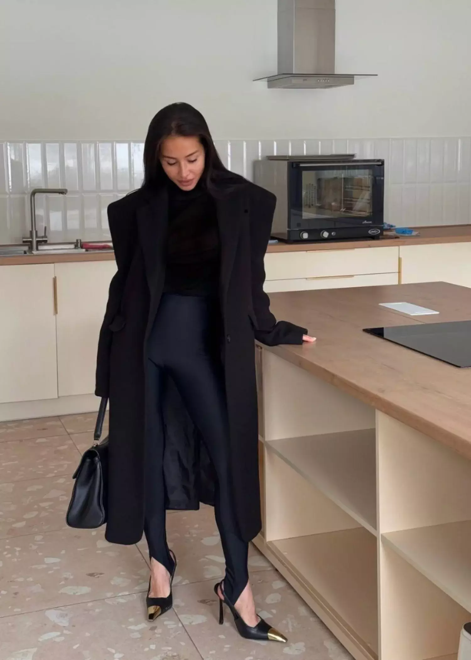 Пальто Топ, Черный