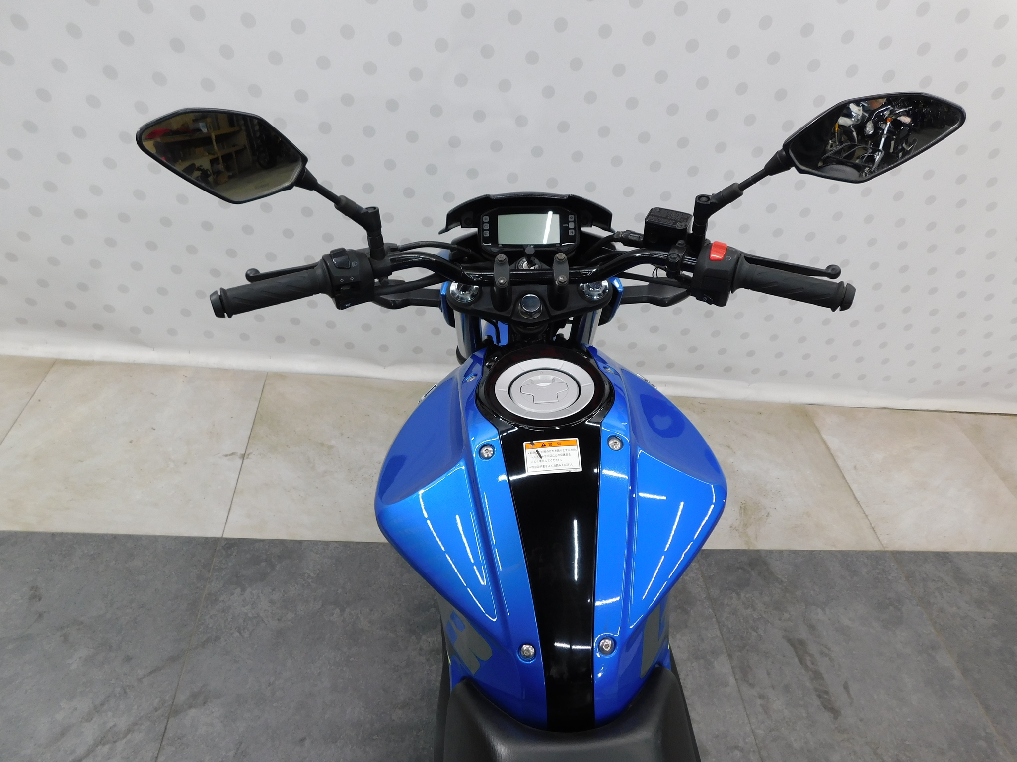 Suzuki gixxer 150 old model price clearance