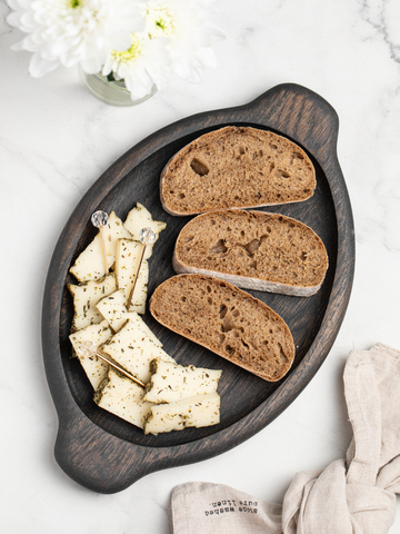 Dark Oak Bread&Cheese Plate