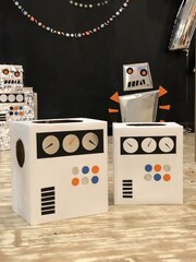 Коробка для детей (роботы) 1 шт.