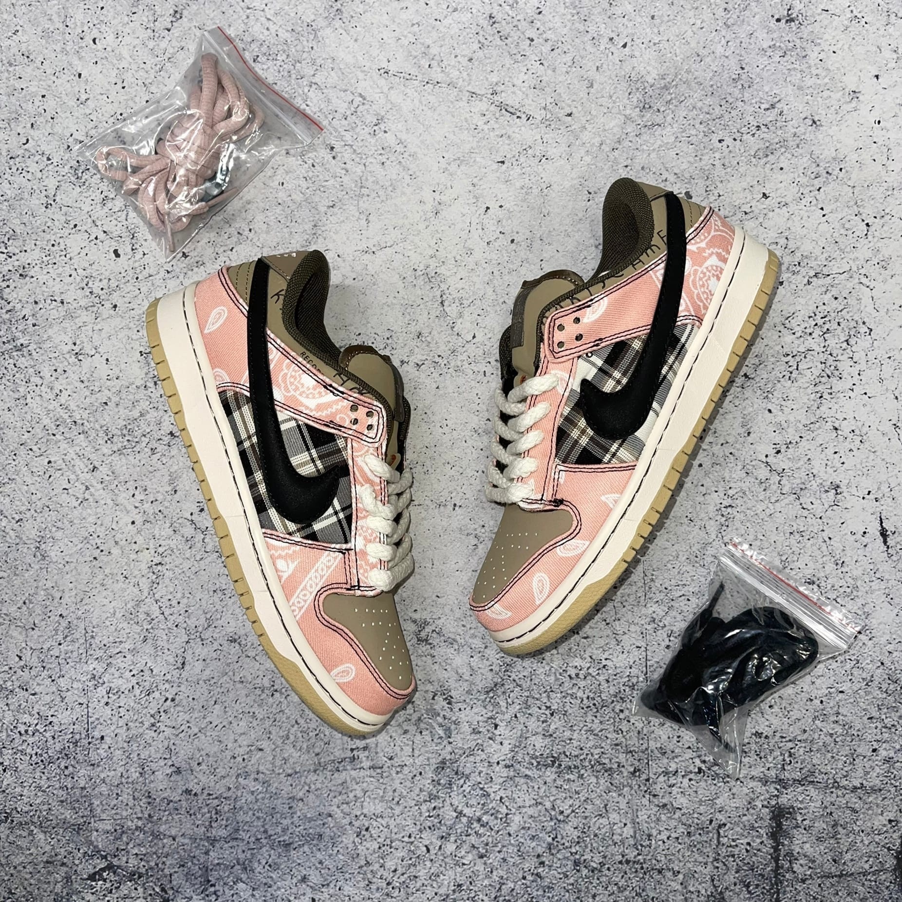 Travis scott nike converse deals