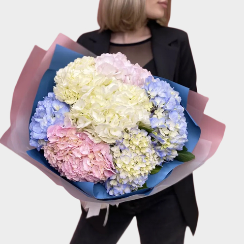 Букет 7 гортензий