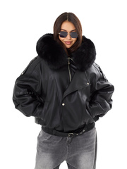 Черный пуховик из эко-кожи с капюшоном