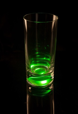 Светящийся бокал для коктейлей GlasShine, зеленый