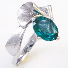 Кольцо из серебра с турмалином параиба Арт.1118п