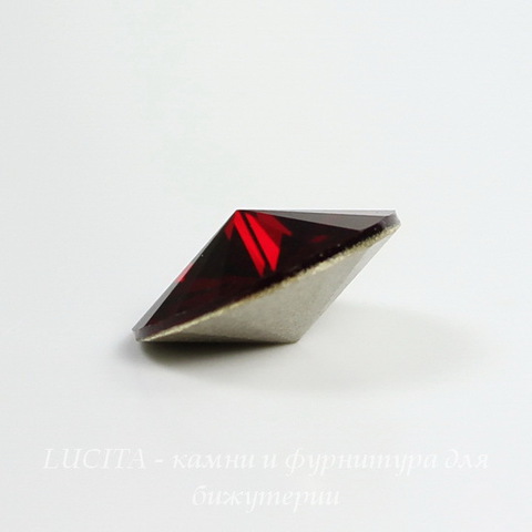 1122 Rivoli Ювелирные стразы Сваровски Siam (SS39) 8,16-8,41 мм (2)