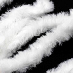 Проволока меховая, длина 1 м, ш. 3 см, толщина проволоки 2 мм, белый