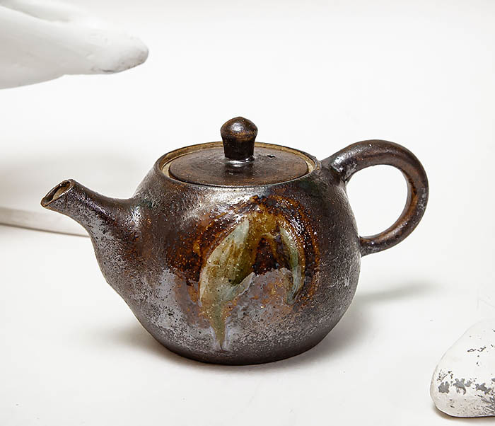 POT101 Маленький чайник из керамики ручной работы