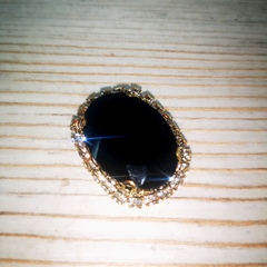 Стразы на цапах пришивные. Кабошон овал. Черные.