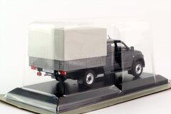 UAZ Profi double cab pickup gray 1:43 DeAgostini Auto Legends New Era #23
