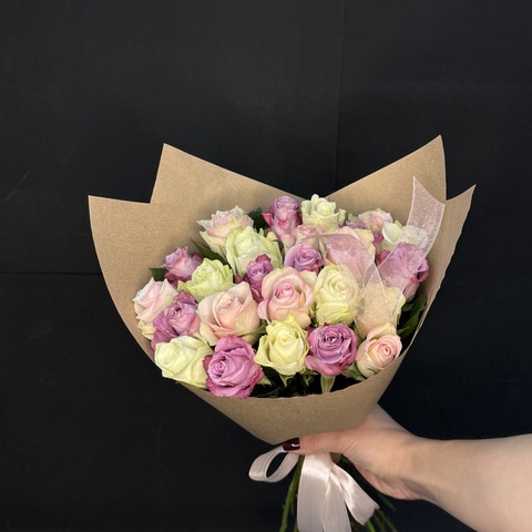 Букет нежный из 25 кенийских роз