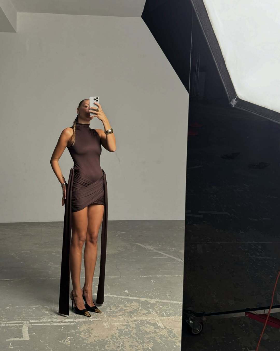 Платье с лоскутками, коричневый