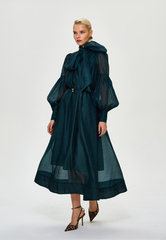 Платье миди с пышными рукавами и воротником стойкой