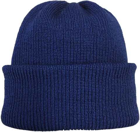 Темно-синяя шапка зимняя