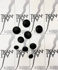 Пуговица пластиковая фактурная на ножке (пластик, Черный фон/фактурный узор, 22)