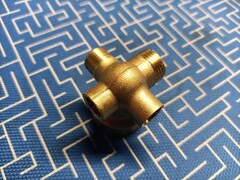 Штуцер UNITED PARTS 5-выводной 3/8