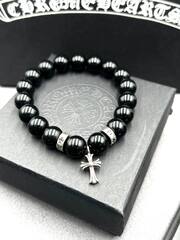 50927-braslet-iz-chernogo-agata-c-poserebrennymi-vstavkami-chrome-hearts