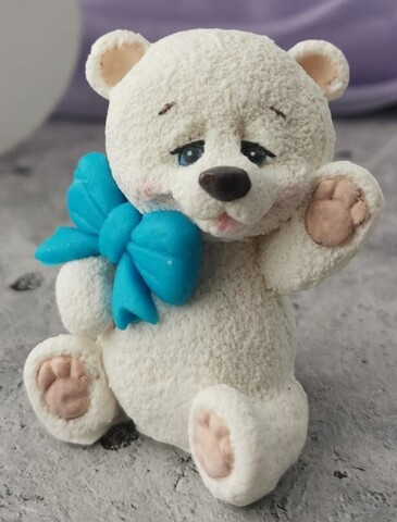 Фигурка из шоколадной глазури, Мишка