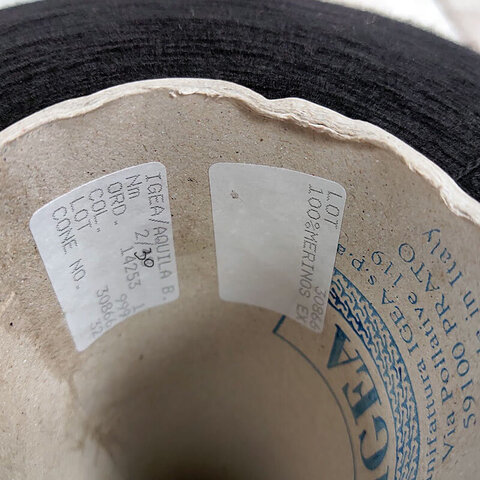 Меринос экстрафайн IGEA AQUILA 2/30 черный