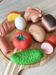 Набор игрушечных продуктов (10 фигурок)