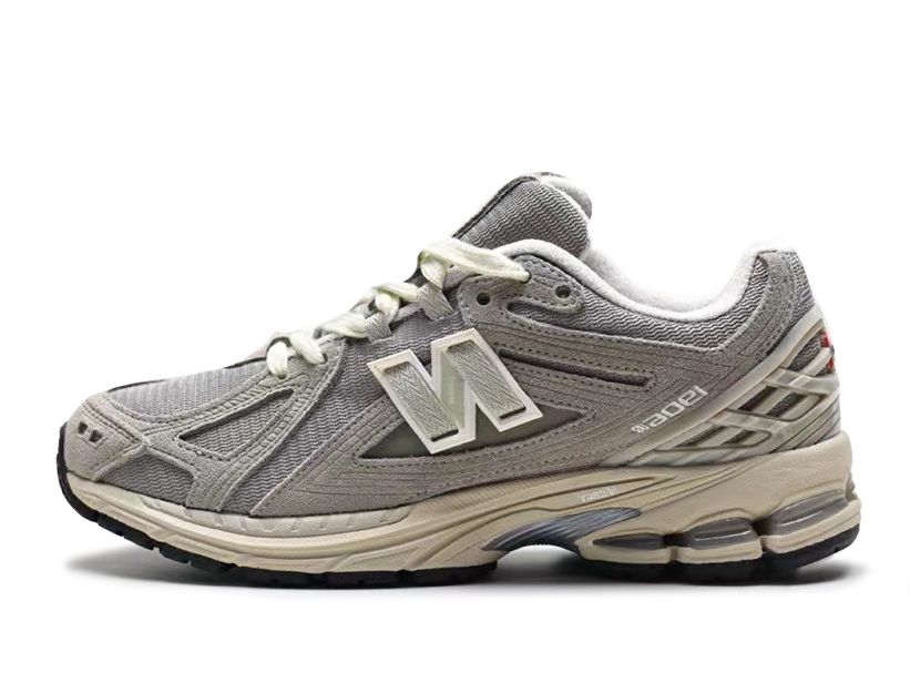 New Balance 30 .