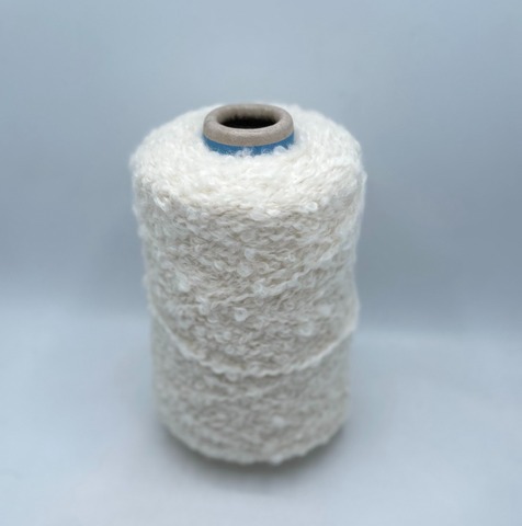 Sesia (пр.Италия),art-Basewoolly 110м/100гр. 70% Меринос,30%Альпака, цвет-Молочный(207/647), арт.35035