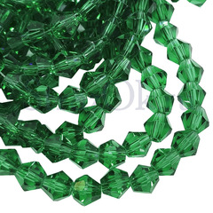 Бусины биконусы купить оптом изумрудные Malachite