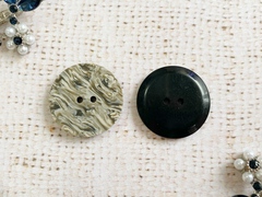 Пуговицы, d 2,5 см