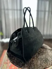 Женская большая сумка из натуральной замши черного цвета