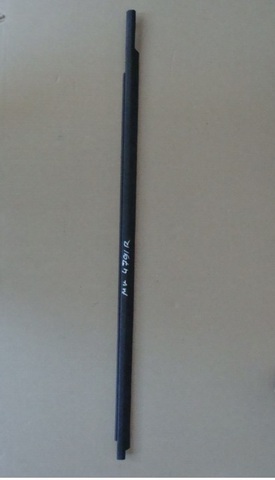 Уплотнитель опускного стекла наруж. нижний передней двери правый Geely MK