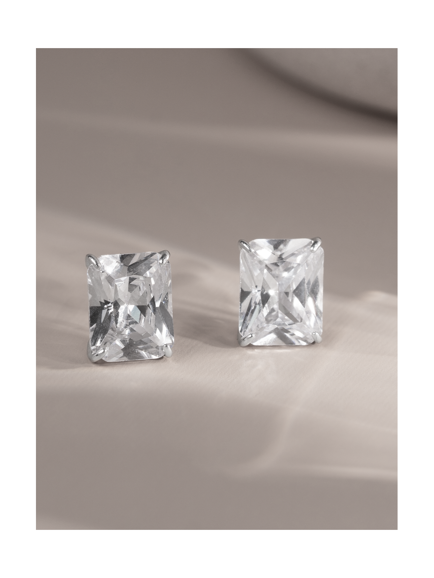 Серьги-гвоздики Большие багеты