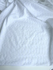 Шитье на батисте, Листья