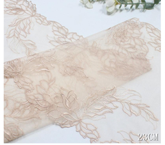 Вышивка на сетке серебристый пион 23 см