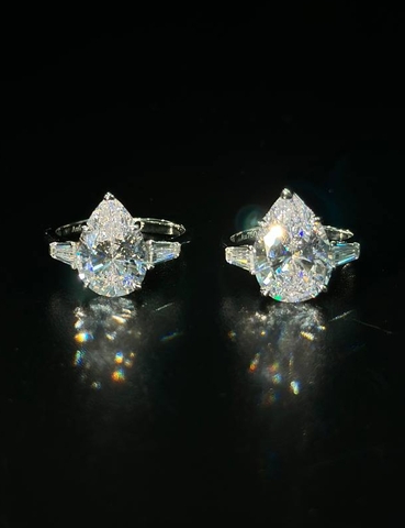 Кольцо GRAFF из серебра с камнем в огранке капля, размер 4ct карата