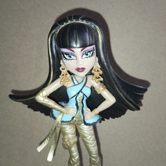 Б/У Клео де Нил Фигурка из Журнала 15 см