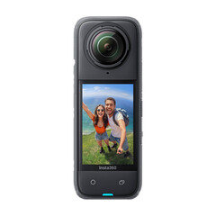 Insta 360 x4