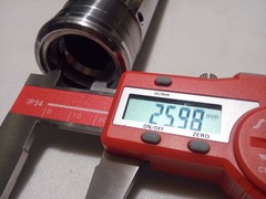 Перо вилки для Honda BROS NT400 NC25, NT650 RC31 88-90г.