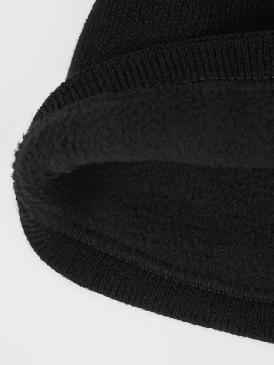 Шапка мужская вязаная