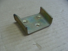 Гнездо шипа двери задка УАЗ-3163 (направл.скоба)